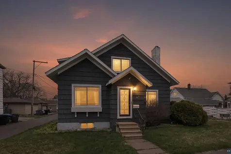 1611 N 23rd Street Superior WI 54880