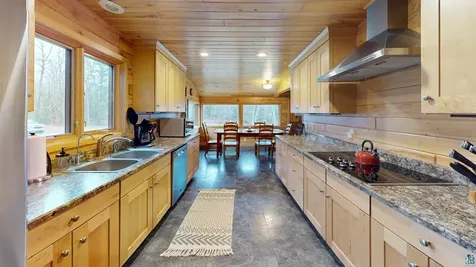 7485 Nelson Road Crane Lake MN 55725