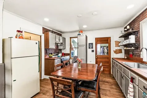 424 E 13th Street Duluth MN 55811