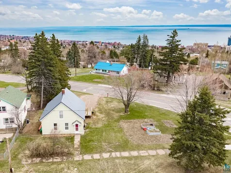 424 E 13th Street Duluth MN 55811