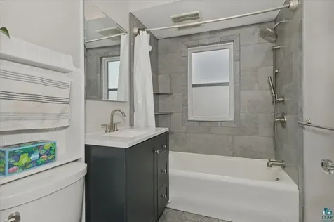 823 Grandview Avenue Duluth MN 55812