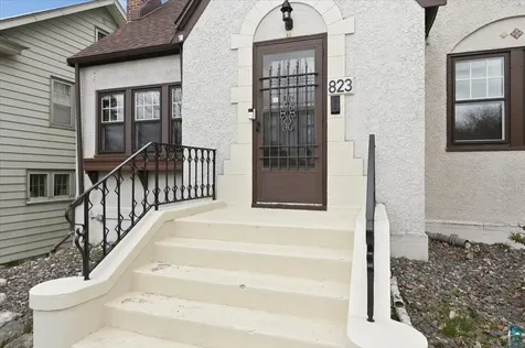 823 Grandview Avenue Duluth MN 55812