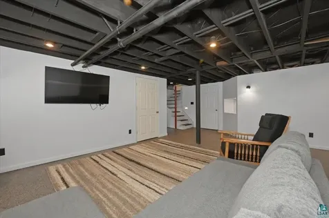 823 Grandview Avenue Duluth MN 55812