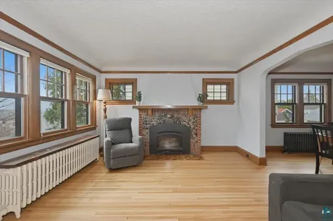 823 Grandview Avenue Duluth MN 55812