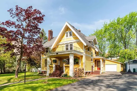 2415 E 2nd Street Duluth MN 55812