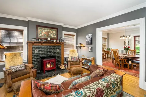 2415 E 2nd Street Duluth MN 55812