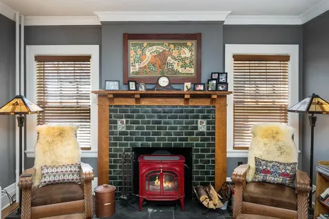 2415 E 2nd Street Duluth MN 55812