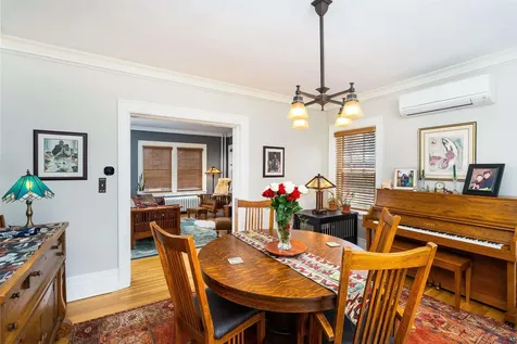 2415 E 2nd Street Duluth MN 55812