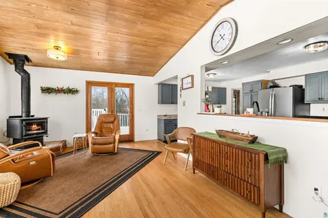 3325 Strand Road Duluth MN 55804