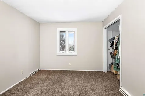 3325 Strand Road Duluth MN 55804