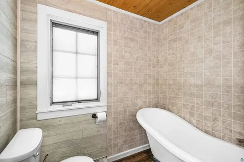 3325 Strand Road Duluth MN 55804