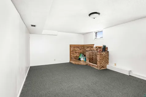 3325 Strand Road Duluth MN 55804