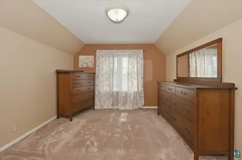 216 N 38th Avenue W Duluth MN 55807