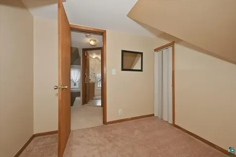 216 N 38th Avenue W Duluth MN 55807