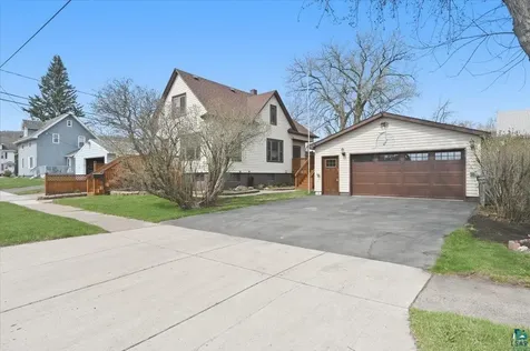 216 N 38th Avenue W Duluth MN 55807