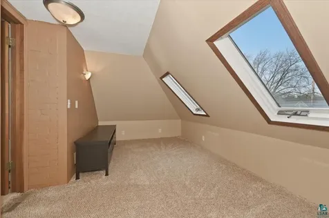 216 N 38th Avenue W Duluth MN 55807
