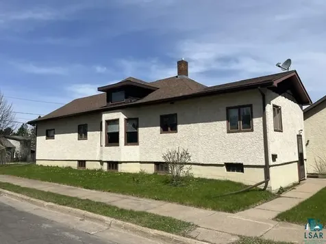 1102 Mckinley Avenue Eveleth MN 55734