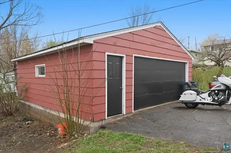 51 E Owatonna Street Duluth MN 55803