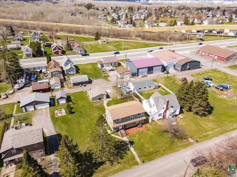 4018 E 1st Street Superior WI 54880