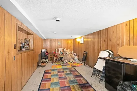 1103 99th Avenue W Duluth MN 55808