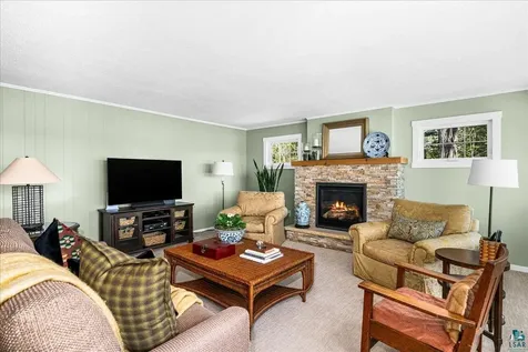 7568 Barrs Lake Road Duluth MN 55803