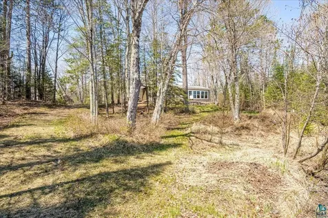 7568 Barrs Lake Road Duluth MN 55803
