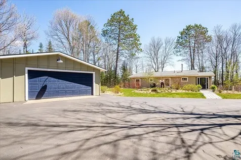 7568 Barrs Lake Road Duluth MN 55803
