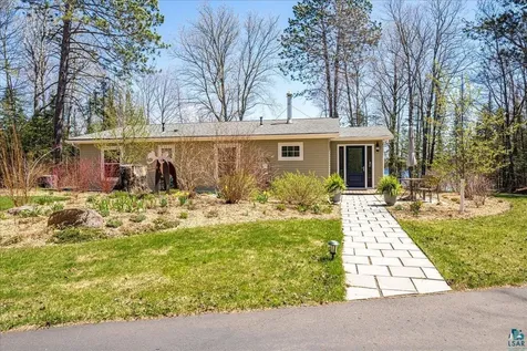 7568 Barrs Lake Road Duluth MN 55803