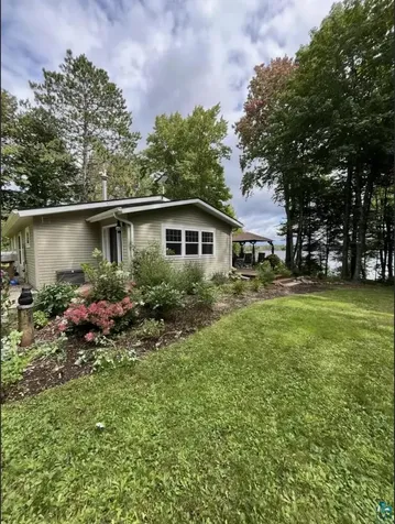 7568 Barrs Lake Road Duluth MN 55803