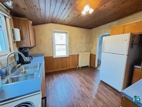 620 N 11th Avenue E Duluth MN 55806