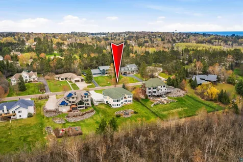 416 Hastings Drive Duluth MN 55803