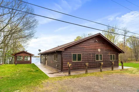 6848 Bear Island Road Duluth MN 55803