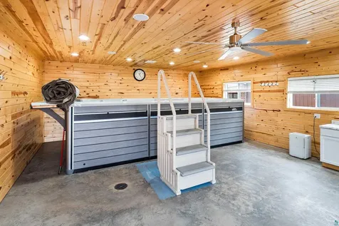 6848 Bear Island Road Duluth MN 55803