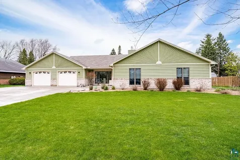 15 Vergennes Street Superior WI 54880