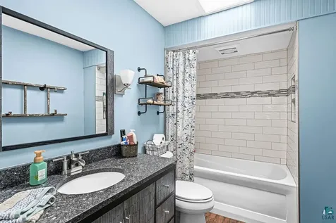 15 Vergennes Street Superior WI 54880