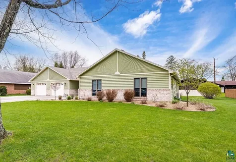 15 Vergennes Street Superior WI 54880