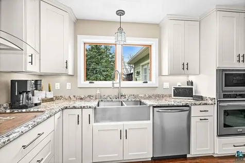 15 Vergennes Street Superior WI 54880