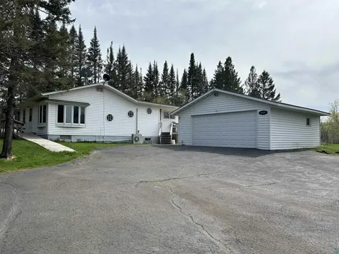 6085 Highway 1 Silver Bay MN 55614