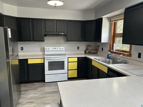 6085 Highway 1 Silver Bay MN 55614