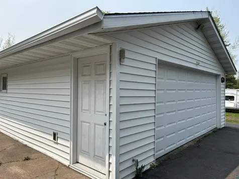 6085 Highway 1 Silver Bay MN 55614