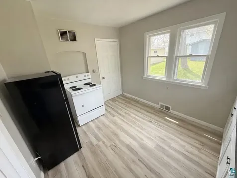 1127 N 46th Avenue E Duluth MN 55804