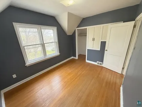 1127 N 46th Avenue E Duluth MN 55804