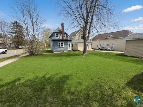 1127 N 46th Avenue E Duluth MN 55804