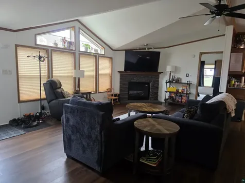13 Spruce Drive Duluth MN 55810