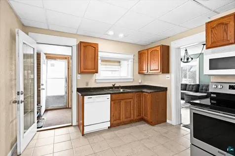 819 6th Avenue Two Harbors MN 55616