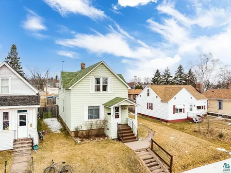 819 6th Avenue Two Harbors MN 55616