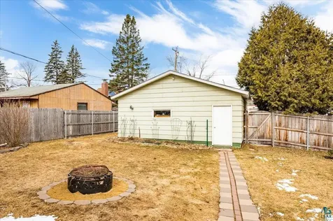 819 6th Avenue Two Harbors MN 55616