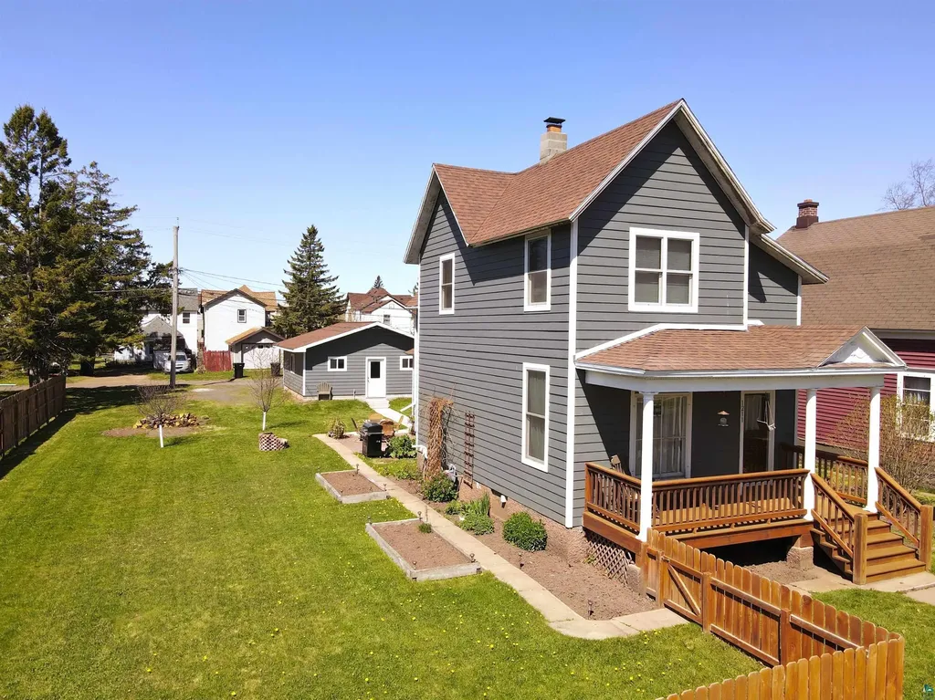 1211 Weeks Avenue Superior WI 54880