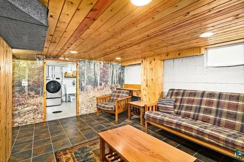 3045 Hutchinson Road Duluth MN 55811