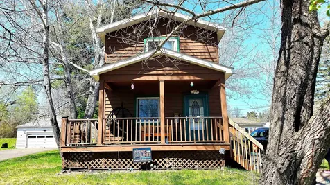 4807 Pitt Street Duluth MN 55804